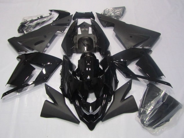 2004-2005 Kawasaki ZX10R Motorcycle Fairing - Glossy Black Matte Black UK
