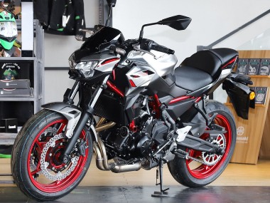 Best 2020-2023 Kawasaki Ninja Z650 Motorcycle Fairings - Black Silver Red UK