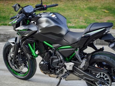Best 2020-2023 Kawasaki Ninja Z650 Motorcycle Fairings - Black Green UK