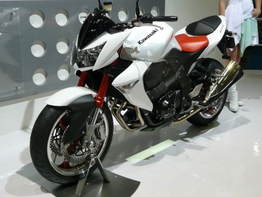 Best 2003-2006 Kawasaki Z1000 Motorcycle Fairings - Pearl White UK