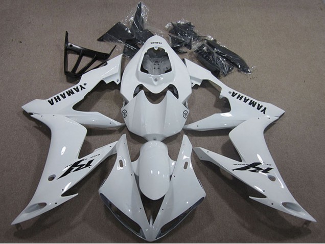 2004-2006 Yamaha YZF R1 Motorcycle Fairings - White Black Decal UK